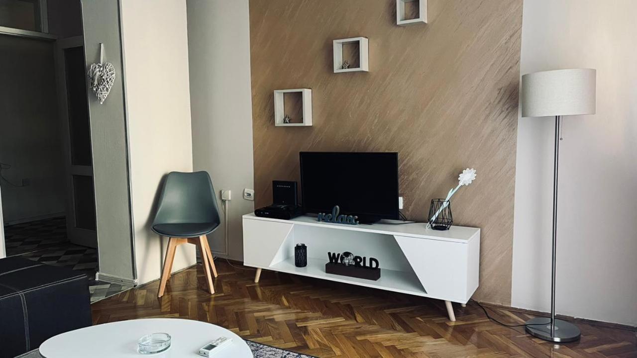 Majdini Clock Tower Apartman Podgorica Exterior photo